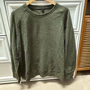 Banana Republic long sleeve sweatshirt